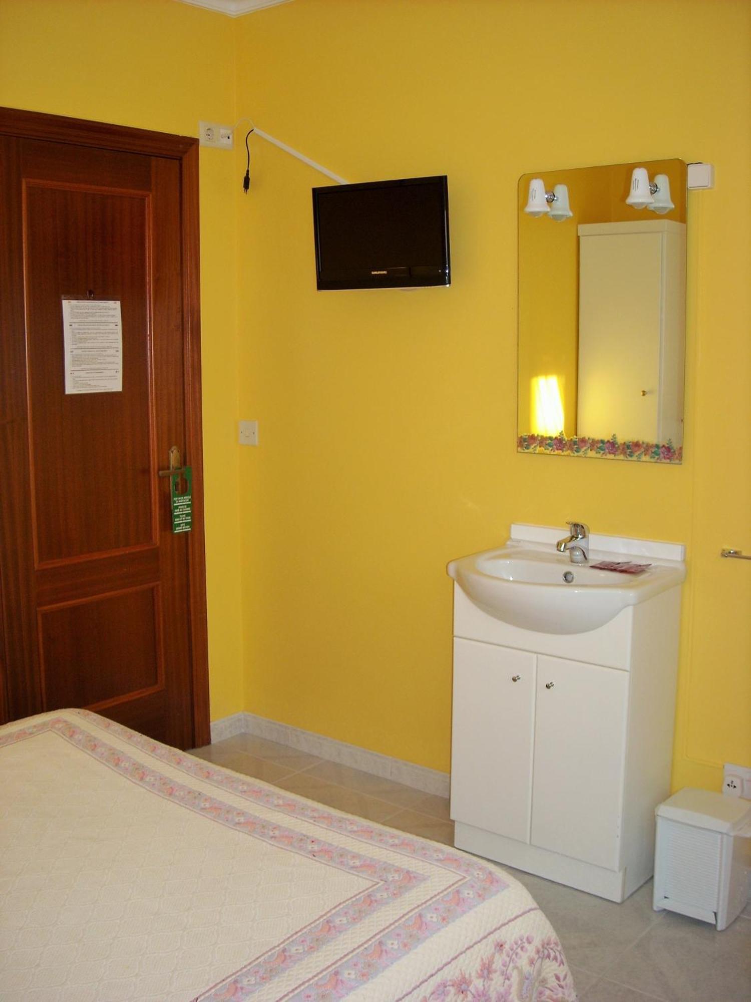 Hostal Santa Marta Playa Hotel Baiona Room photo